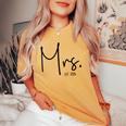 Mrs Est 2024 Just Married Wedding Wife Hubby Mr & Mrs Women's Oversized Comfort T-shirt Mustard
