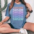 Retro Taylor Girl Boy First Name Pink Groovy Birthday Party Women's Oversized Comfort T-shirt Blue Jean