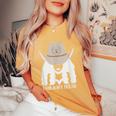 This Ain’T Texas Cowgirl Queen Bee Silhouette Texas Holdem Women's Oversized Comfort T-Shirt Mustard