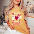 The Best Kind Of Mom Raises A Nurse Rn's Mommy Mother's Day Women's Oversized Comfort T-Shirt Mustard