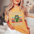 Vintage Never Underestimate An Old Woman Who Loves Pickles Women's Oversized Comfort T-Shirt Mustard