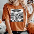 Cat Selfie With Alien Ufo Cat For Kid Women's Oversized Comfort T-Shirt Yam