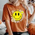 Retro Groovy Be Happy Smile Face Daisy Flower 70S Women's Oversized Comfort T-Shirt Yam
