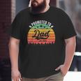 Promoted To Dad 2022 For New Daddy First Time Dad Pregnancy Big and Tall Men T-shirt