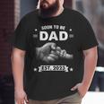 Soon To Be Dad Est 2023 Expect Baby New Dad Christmas Big and Tall Men T-shirt