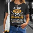 29 Years Old Vintage April 1995 29Th Birthday Mens T-Shirt Gifts for Her