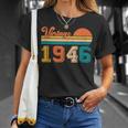 77Th Birthday Retro Vintage Born In 1946 Birthday T-Shirt Gifts for Her