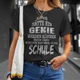 Slogan For Students And Students School Genie T-Shirt Geschenke für Sie