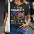 I'm A Dad Grandpa And Vietnam Veteran Us Flag Papa Grandpa T-Shirt Gifts for Her