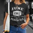 Junio 1967 57 Años Cumpleaños Hombre Regalo Nacido En 1967 Camiseta unisex Regalos para ella