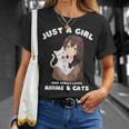 Kawaii Anime Solo Una Chica Que Realmente Ama El Anime Y Los Gatos Camiseta unisex Regalos para ella