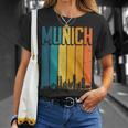 Munich Skyline Retro Vintage Souvenir Munich T-Shirt Geschenke für Sie
