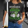 Unterschätze Niemals Einen Alten Mann Mit Einem Traktor Opa T-Shirt Geschenke für Sie