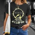 Wolf Fans Totality Solar Total Moon Eclipse 2024 Spring Men T-Shirt Gifts for Her