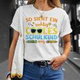 So Sieht Ein Richtig Cooles Schulkind T-Shirt, Spaßiges Design Geschenke für Sie