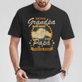 Damen Being Grandpa Is An Honor Being Papa Is Priceless Best Dad Mit-Ausschnitt T-Shirt Lustige Geschenke