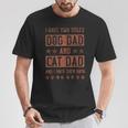 Tengo Dos Títulos Perro Papá Y Gato Papá Y Los Rock Ambos Camiseta unisex Regalos divertidos