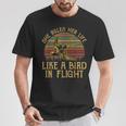 Vintage She Rules Her Life Like A Bird In Flight Retro T-Shirt Unique Gifts