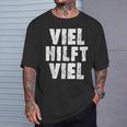 Viel Hilftiel Old-School Bodybuilder Saying T-Shirt Geschenke für Ihn