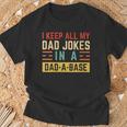 Damen Ich Behalte Alle Witze Meinesaters In Einem Papa Imintage-Stil Mit-Ausschnitt T-Shirt Geschenke für alte Männer