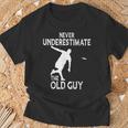 Disc Golf Never Underestimate The Old Guy Frolf Tree Golfing T-Shirt Gifts for Old Men