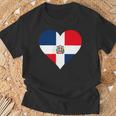 Dominican Republic Flag Heart Dominican Republic T-Shirt Gifts for Old Men