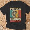 Fishing Papa's Fishing Buddy Vintage Fishing T-Shirt Gifts for Old Men