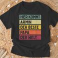 Herren Hier Kommt Armin Der Beste Papa Der Weltatertag Retro T-Shirt Geschenke für alte Männer