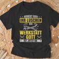 Kfz Mechaniker Werkstattgott Ist Jetzt Da Mechatroniker T-Shirt Geschenke für alte Männer