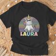 Laura Name Vorname Einhorn Regenbogen Personalisiert T-Shirt Geschenke für alte Männer