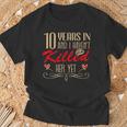 Meme 10 Aniversario De Bodas Parejas Casadas 10 Años Divertidos Camiseta unisex Regalos para ancianos