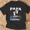 Papa 2025 Lustigesatertagsgeschenk Schwangere T-Shirt Geschenke für alte Männer