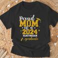 Proud Mom Of A Class Of 2024 Electrician Graduate Senior Fun T-Shirt Gifts for Old Men