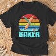 Retrointage Baker Awesome Baker s Geschenk T-Shirt Geschenke für alte Männer