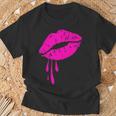 Rosa Lippen Kuss 80er Jahre Lippenstift Make-Up Liebhaber T-Shirt Geschenke für alte Männer