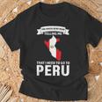 Stimme Sagt Mir Dass Ich Nach Peru Peru Gehen Muss T-Shirt Geschenke für alte Männer