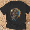 Total Eclipse Native American Indian Traditional Head Dress T-Shirt Gifts for Old Men