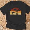 Vintage Sun Surfing For Surfers And Surfers T-Shirt Geschenke für alte Männer