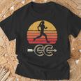 Vintage Woman Running Runner Cross Country Arrow T-Shirt Gifts for Old Men