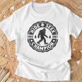 Bigfoot Hide And Seek Champion Sasquatch Retro Vintage T-Shirt Gifts for Old Men