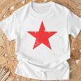 Retro Red Star Distressed Revolution Vintage Retro T-Shirt Gifts for Old Men