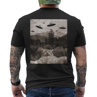 Cat Ufo Meme Cat Selfie With Ufos Men's T-shirt Back Print - Monsterry