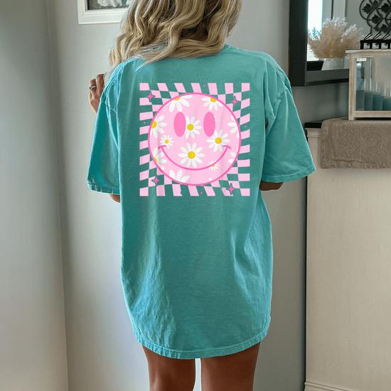 Retro Happy Smile Face Checkered Pattern Pink Daisy Flower